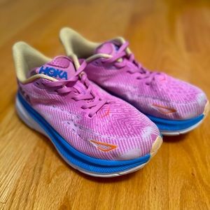 Hoka Clifton 9s